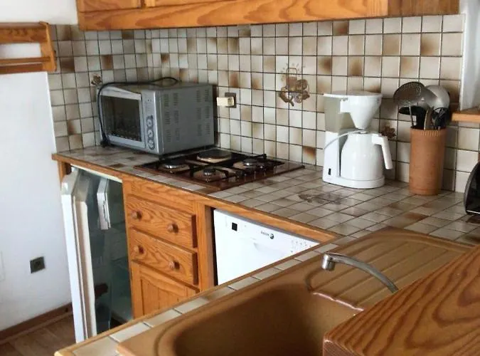 Les Iris Апартаменты