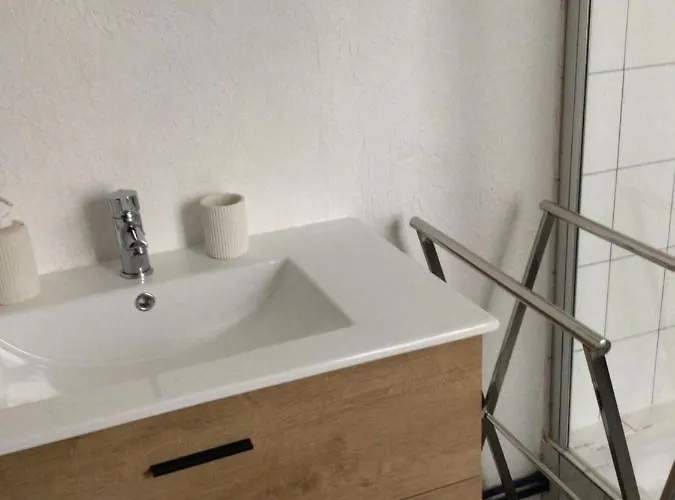 Les Iris Люс-Сен-Совёр