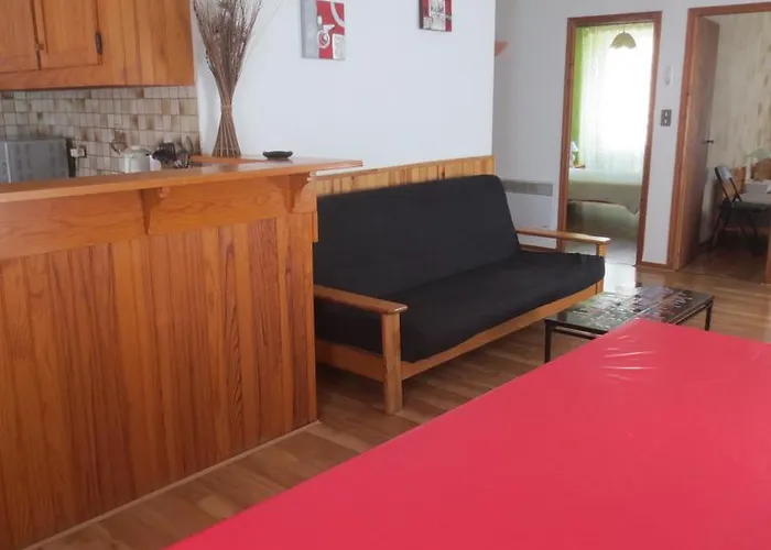 Les Iris Люс-Сен-Совёр